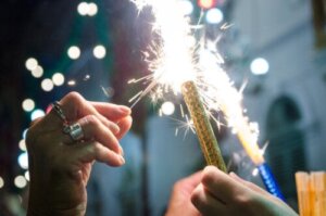 Cosa fare se un bambino ha paura dei fuochi d'artificio