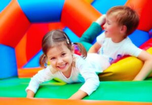 Giochi e attività di educazione fisica per bambini di 5 anni