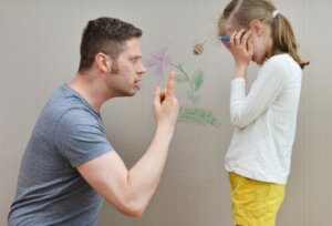 Educazione autoritaria: caratteristiche e conseguenze