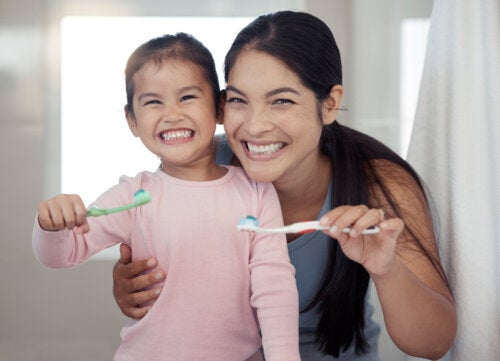 Il dentifricio per bambini è diverso dal dentifricio per adulti?