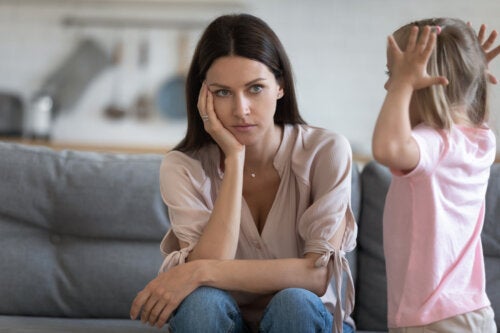 Vostro figlio si comporta meglio con gli altri che con voi: perché?