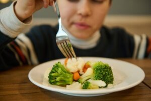 Le verdure che non dovrebbero mancare nella dieta dei bambini
