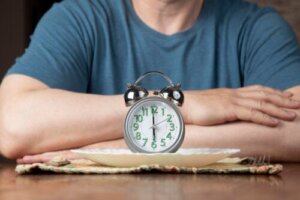 Digiuno intermittente: è sicuro per gli adolescenti?