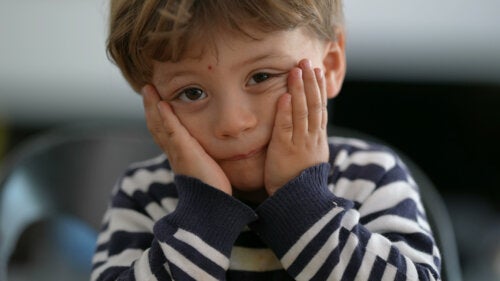 Il tuo bambino ti chiede un bicchiere di acqua prima di addormentarsi?