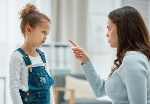 Crescere i figli con le minacce: è pericoloso e non funziona