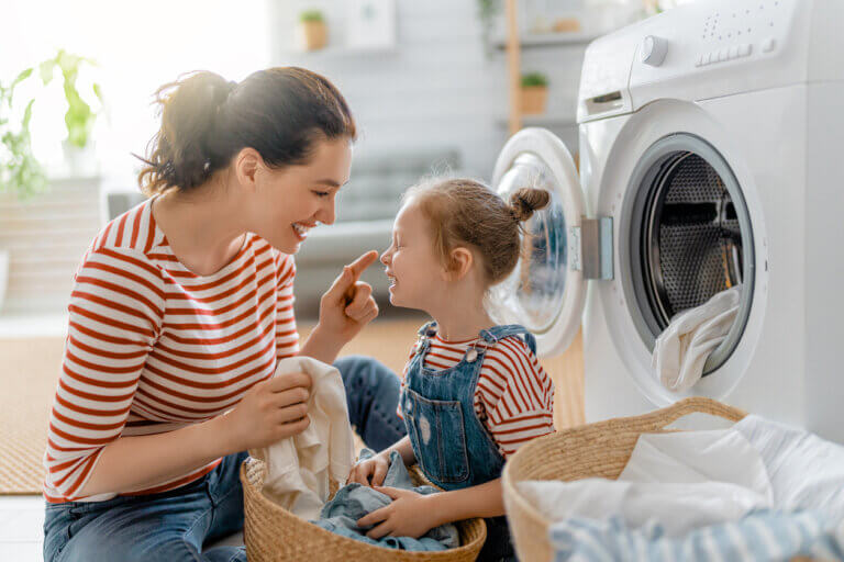 5 consigli di lavanderia per risparmiare in casa
