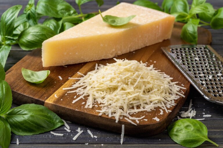 Parmigiano Reggiano in gravidanza: è sicuro per te e il tuo bambino?