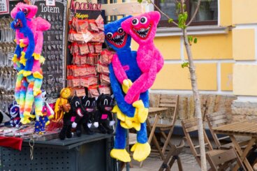 "Huggy Wuggy", il peluche che i tuoi bambini NON dovrebbero avere