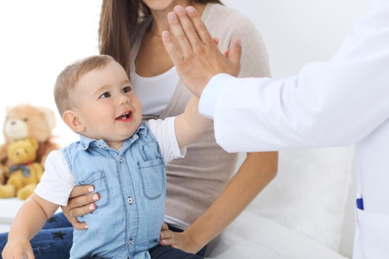 Cos'è l'assistenza all'infanzia e qual è la differenza rispetto alla pediatria?